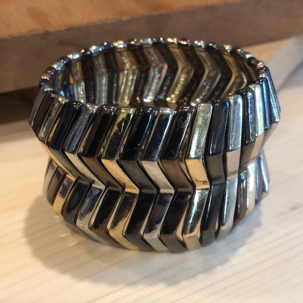 ModCloth stretch metal chevron bracelet